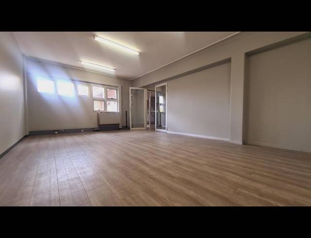 BUSINESS PROPERTY TO RENT IN LYNNWOOD